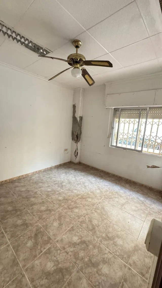 Planta baja diafano para hacer 2 viviendas en playa de los locos 156.000€ — 21