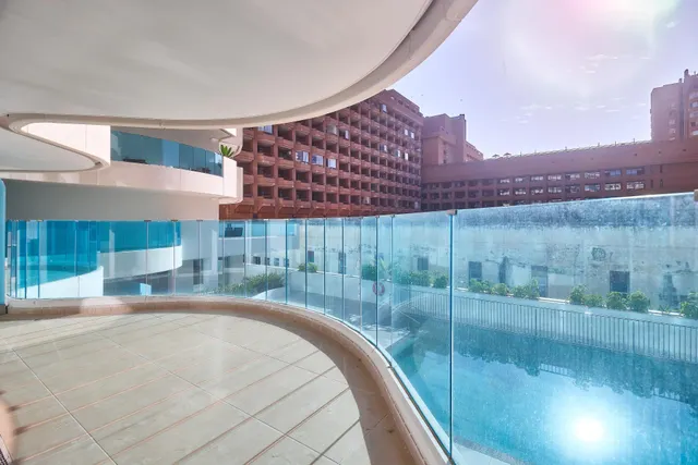 Apartamento  de 2 dormitorios y 2 baños , a estrenar en  pleno centro de Fuengirola. — 7