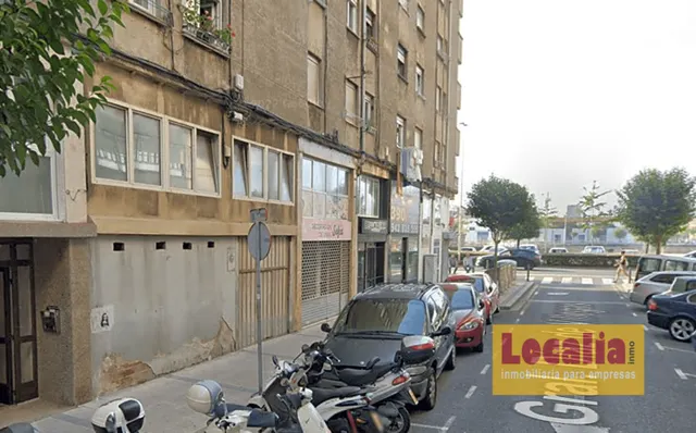 Local de 240m² en zona muy comercial de Santander - foto 2