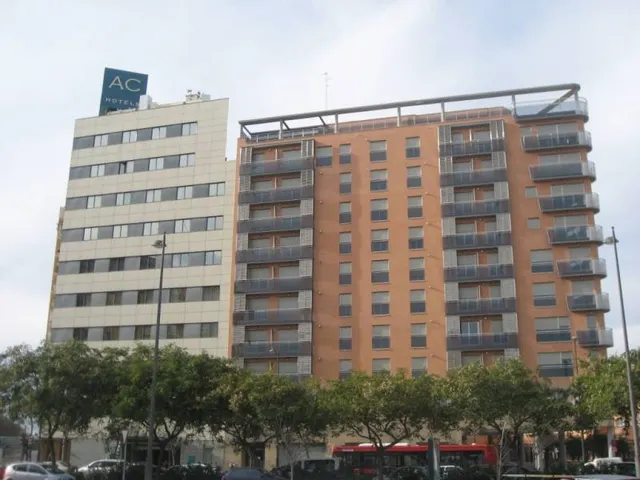 Piso de un dormitorio, amueblado, con plaza de garaje en la Ciudad de las Artes y las  Ciencias — 26