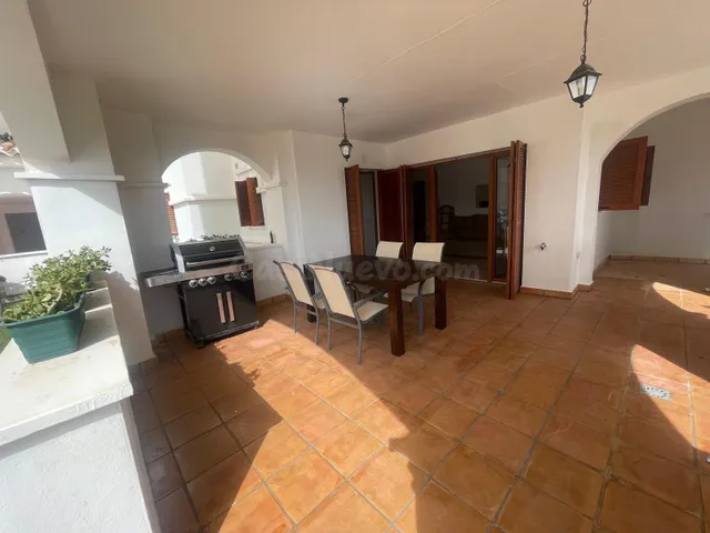 Planta baja en esquina "Llave en mano" con jardín privado fr - foto 3