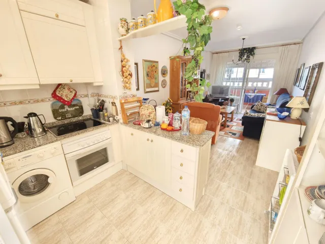 APARTAMENTO DE 2 DORMITORIOS CON PISCINA, APARCAMIENTO Y GRA - foto 5