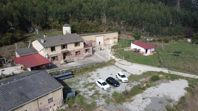 Casa/ Chalet, 4 naves y 21.000 m2 de Finca en Serín, Gijón — 7