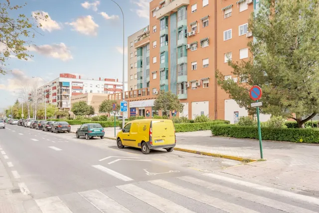 OPORTUNIDAD UNICA DE ALQUILER EN AVDA JOAQUINA EGUARAS (GRANADA) — 9