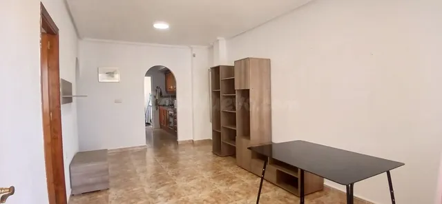 Apartamento en Alquiler en Torrevieja Alicante - foto 4