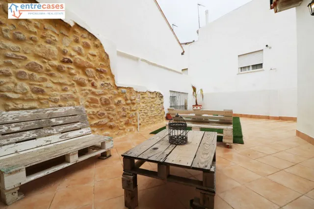 CASA INDEPENDIENTE EN EL CENTRO DE SAGUNTO — 8