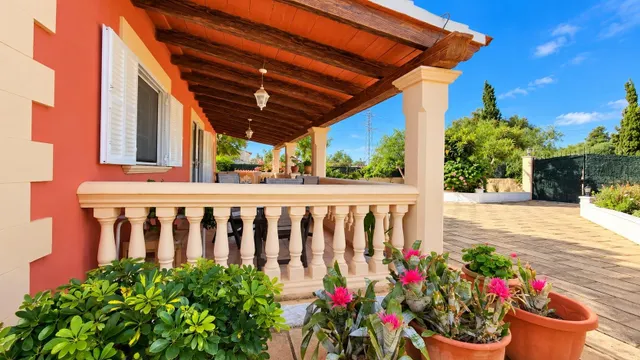 Encantadora casa de una sola planta con apartamento independiente en Bunyola — 27