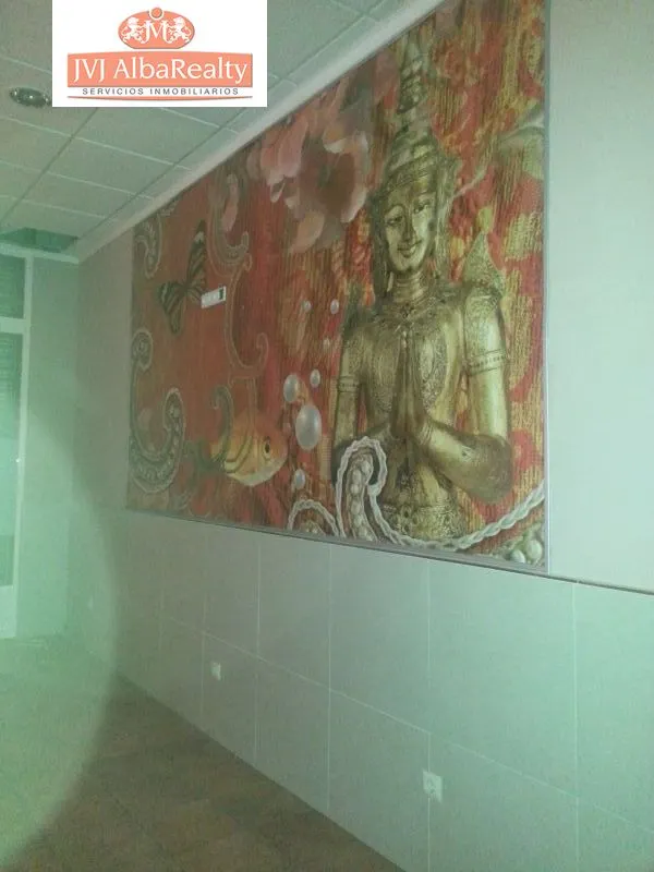 VENDO BAR RECIEN REFORMADO EN EROSKI DE 70 MTS. — 8