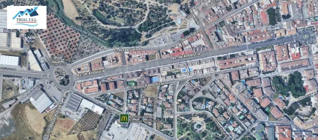 Venta de Local en Linares (Jaén) - foto 2