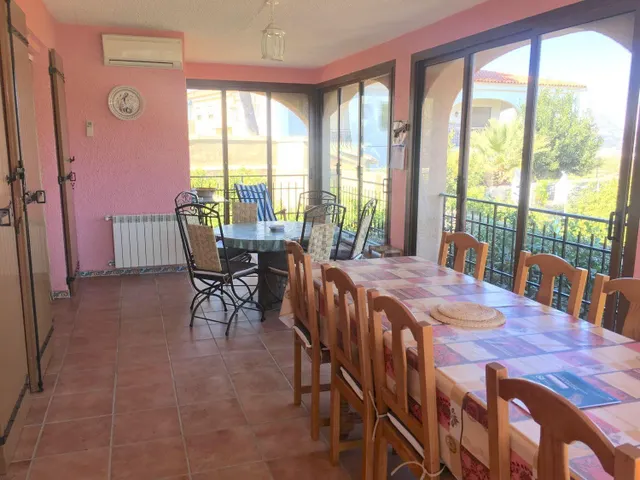 CHALET CON PISCINA Y PARCELA DE 1560 M2 A 10 KM PLAYAS — 3