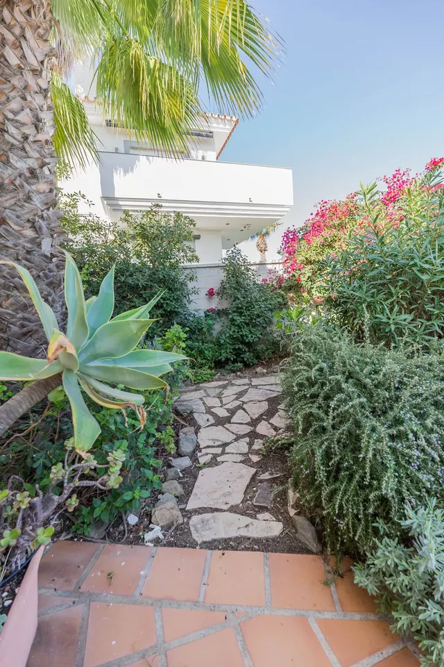 Chalet 3 habitaciones 303m² en venta - Centro — 28