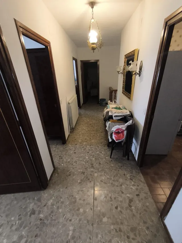 Amplia Casa en Noblejas - Oportunidad Única por €180,000 — 29