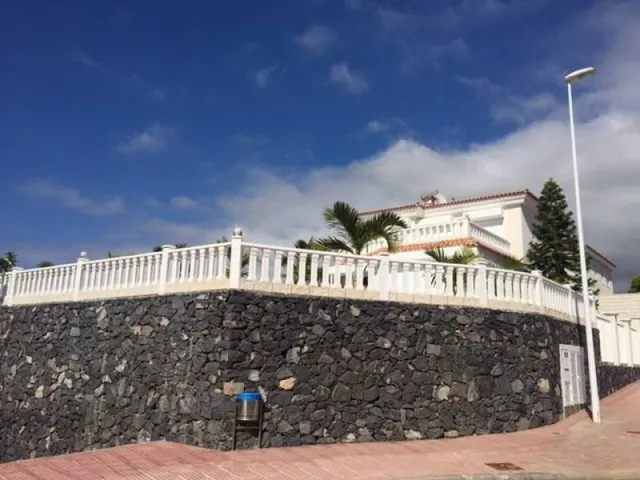 Villa de lujo, en Costa adeje con vistas. — 43
