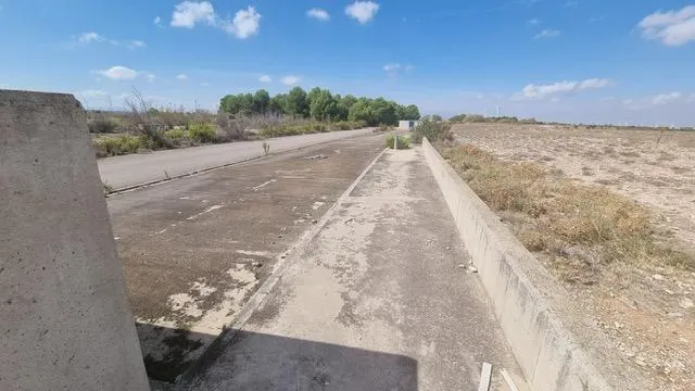 Conjunto de cinco terrenos urbanos en Urb. Alto de La Muela — 6