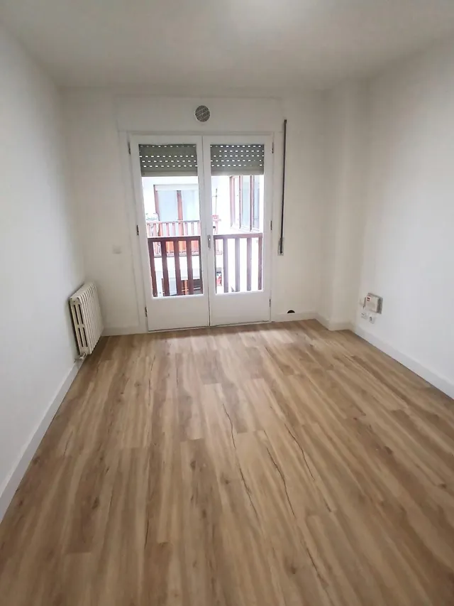 Apartamento reformado en el centro de Encamp — 12