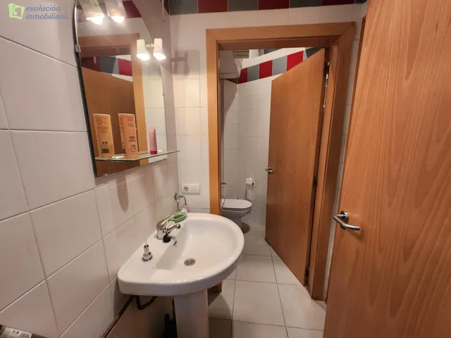 LOCAL COMERCIAL - ACONDICIONADO PARA FLORISTERÍA - ZONA SUR DE BURGOS — 13