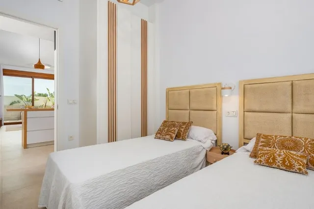 OBRA NUEVA EN ALMERÍA — 25