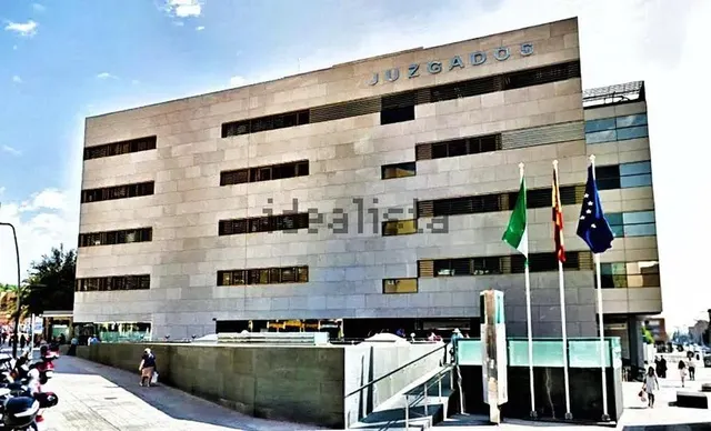 Alquiler de piso en Calle Arquitecto Guillermo Langle — 20
