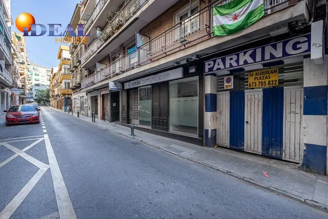 PARKING DE 30 PLAZAS EN PLENO CENTRO DE GRANADA — 20