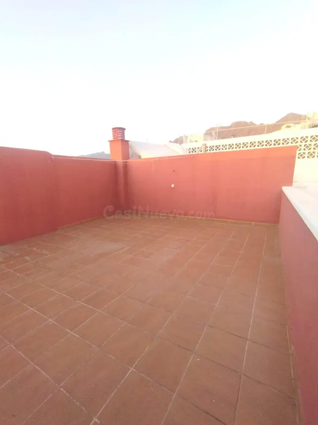 Adeje. Tijoco.   Atico 2 habitaciones, 2 baños,    solarium 