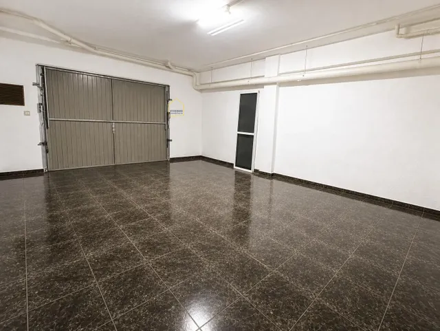 Dúplex de 4 dormitorios, cochera y patio en San José — 34