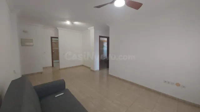 Se alquila piso en San Agustín, Los Realejos - foto 2