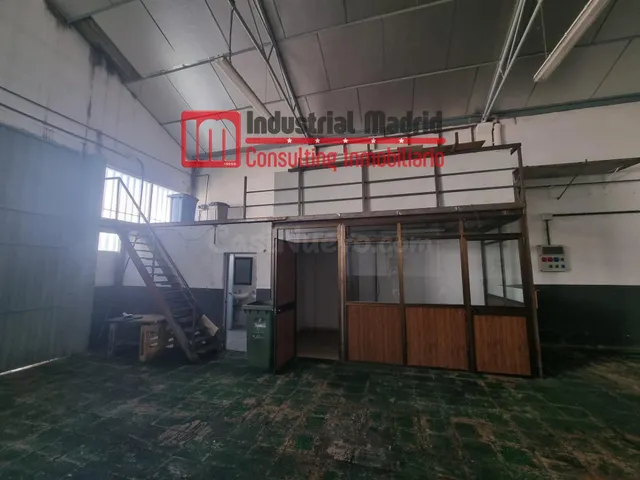 Nave industrial en alquiler de 300 m2 en el Polígono Finanza - foto 3