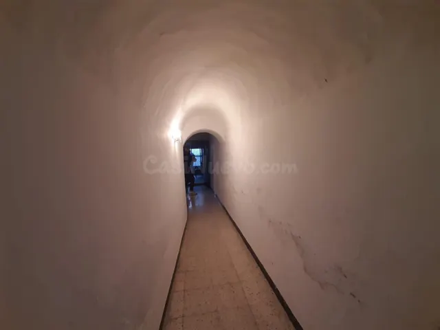 Casa semi reformada en una zona muy soleada de Arroyo de la  - foto 2