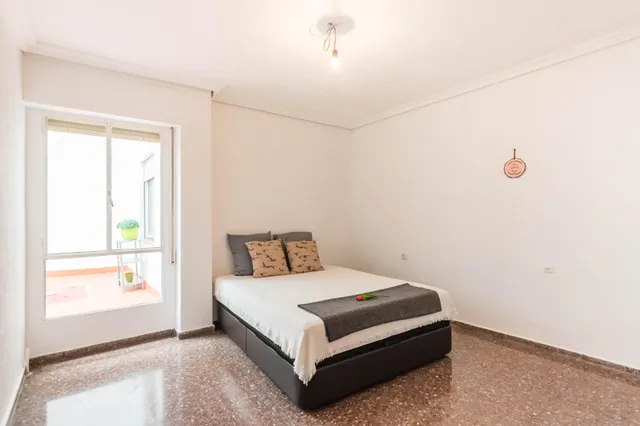 VIVIENDA CON GRAN PATIO PRIVADO FRENTE AL NUEVO HOTEL BARCELÓ 5★ — 33