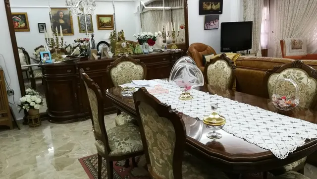 SORPRENDENTE...SE VENDE CASA DE LUJO INDEPENDIENTE, CON LOCAL, A 3 MINUTOS DEL CENTRO DE ALBACETE — 2