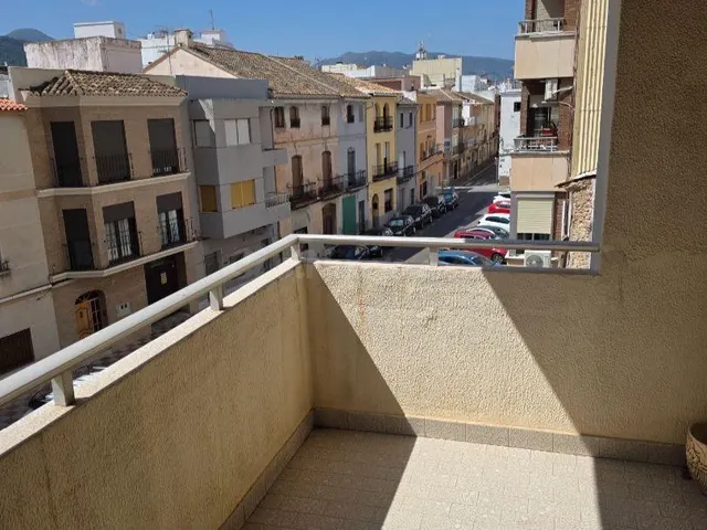 Se vende piso en Tavernes de la Valldigna, Valencia — 2