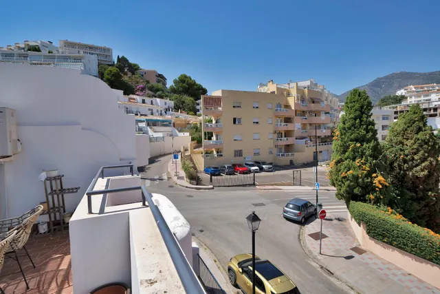 Adosado de Ensueño en Torreblanca: Luz, Espacio y Confort — 33