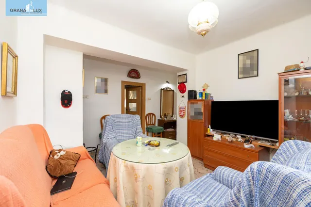 Vivienda en planta baja en el Zaidin. — 9