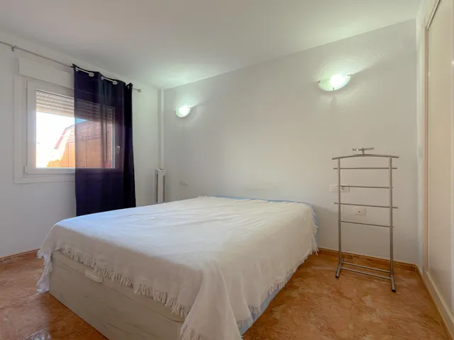 Centro! Interesante ático semireformado, con gran terraza e increíbles vistas panorámicas + 2 piscinas comunitarias — 21