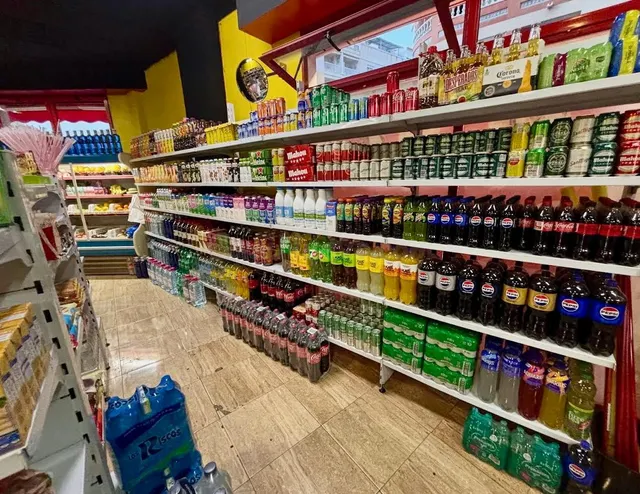 Traspaso de supermercado en funcionamiento con panadería en 