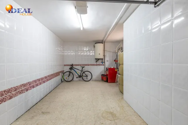 Complejo industrial con vivienda en Alhendín con 2500 metros cuadrados — 39
