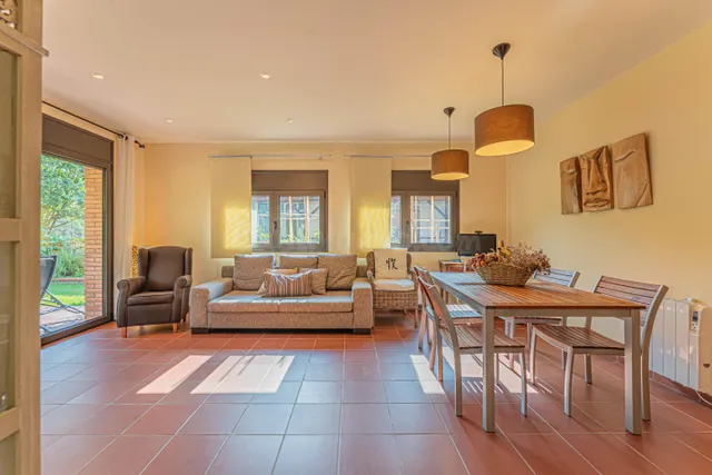 Casa 3 habitaciones 222m² en venta - Pirineo de girona - foto 3