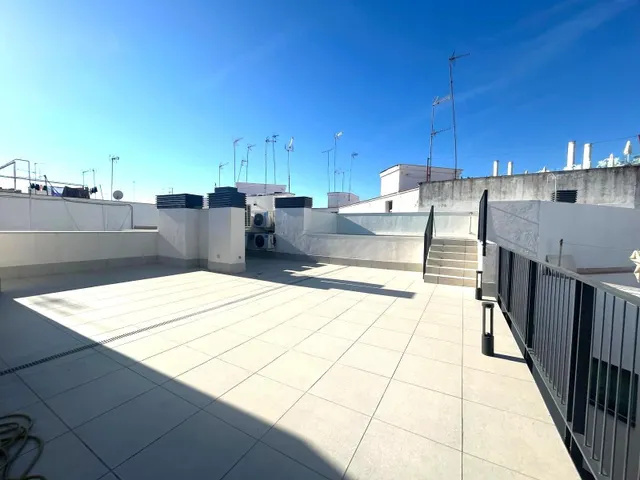 Piso 2 habitaciones 66m² en alquiler - López de Gomara — 31