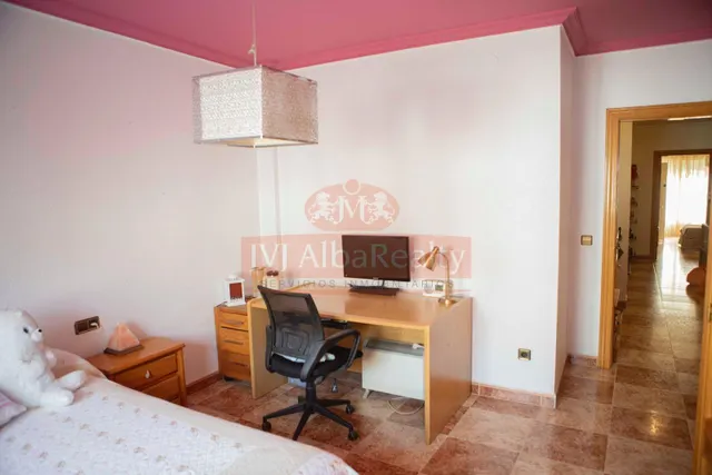 EN VENTA CASA O CHALET INDEPENDIENTE EN ZONA SAN PABLO. — 12