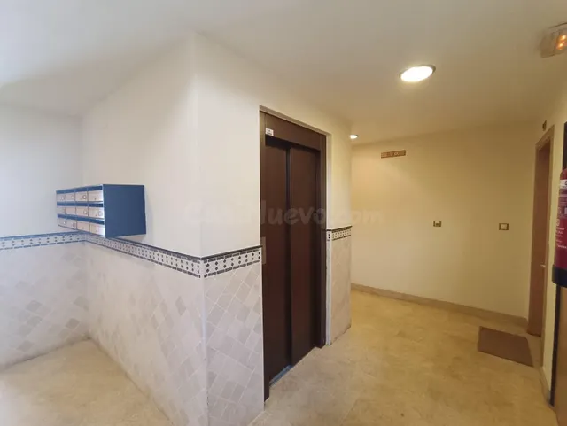 OPORTUNIDAD, SE VENDE ESTUPENDO PISO EN EL CENTRO - foto 4