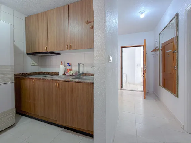 Apartamento de 2 habitaciones  con espaciosa terraza junto a todos los servicios — 14
