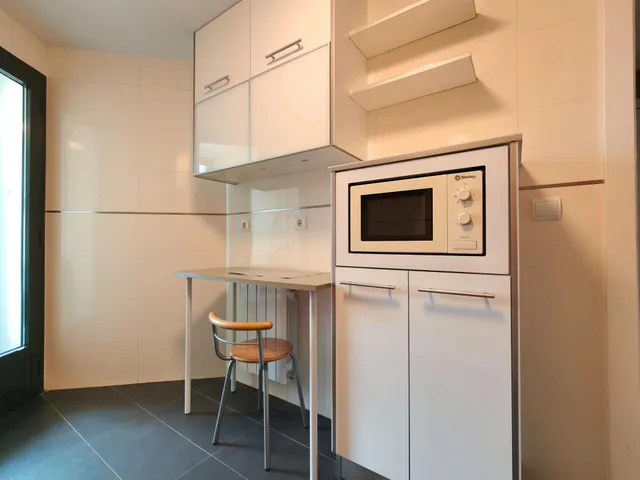 Vivienda exterior de un dormitorio, lista para entrar a vivir y ubicada en la zona más demandada de Villa del Prado. — 10