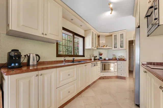Chalet 5 habitaciones 571m² en venta - Marbella — 10