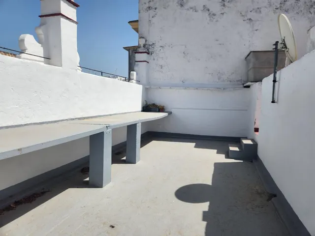 CASA SOLA EN UN LUGAR EMBLEMÁTICO — 45