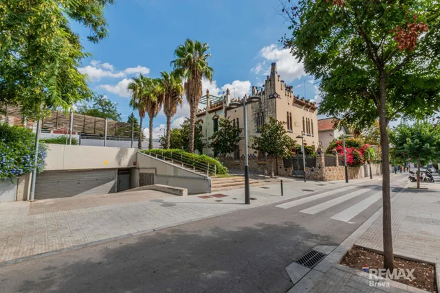 SJDPK01JM - Sant Joan Despí | Invierte en comodidad, seguridad y ubicación! Plaza de aparcamiento a solo 1 minuto de la estación de RENFE — 12