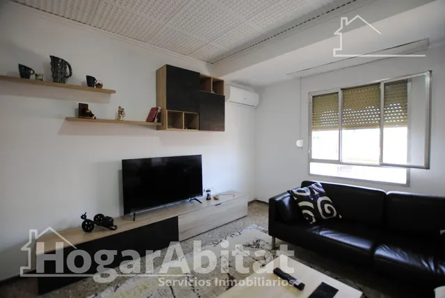 ¡gran oportunidad! muy amplio de 4 dormitorios, con balcón junto av beniopa — 31