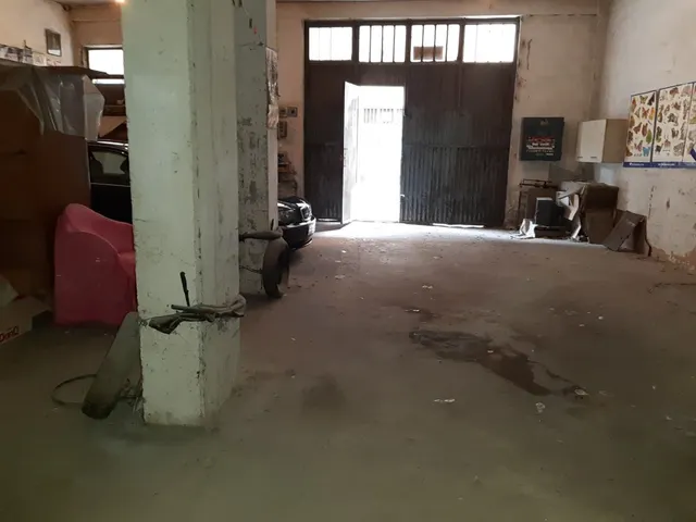Urbis ofrece amplio local a la venta en barrio oeste, Salamanca — 3