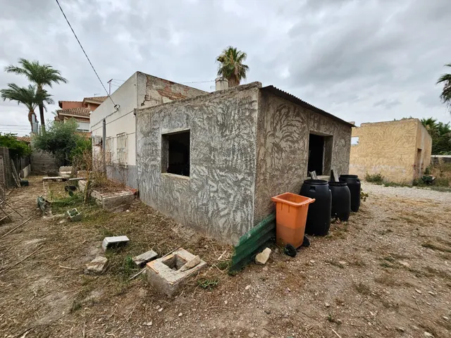 VIVIENDA CON TERRENO — 18