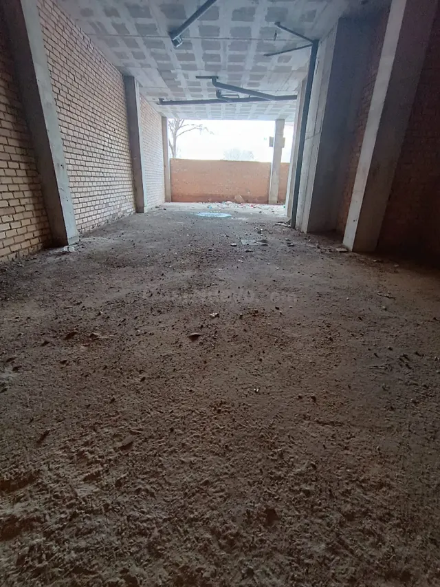 GRAN LOCAL COMERCIAL EN VENTA O ALQUILER — 4
