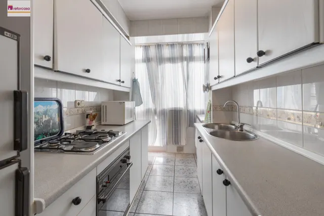 Piso 3 habitaciones en Calle Santa Margarita, junto Cmno. Bajo de Huétor — 24